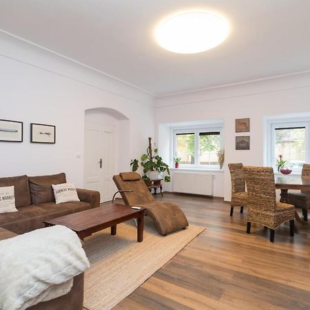 Budyne Apartment Ii. Budyne nad Ohri Екстер'єр фото