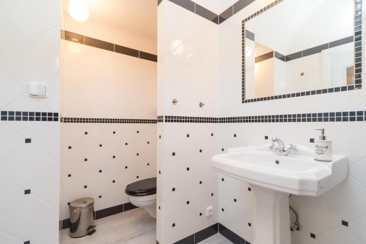 Budyne Apartment Ii. Budyne nad Ohri Екстер'єр фото