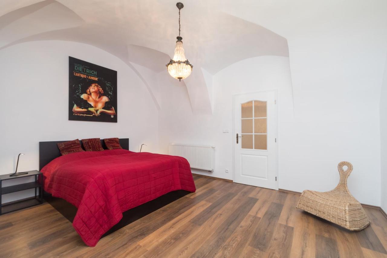 Budyne Apartment Ii. Budyne nad Ohri Екстер'єр фото