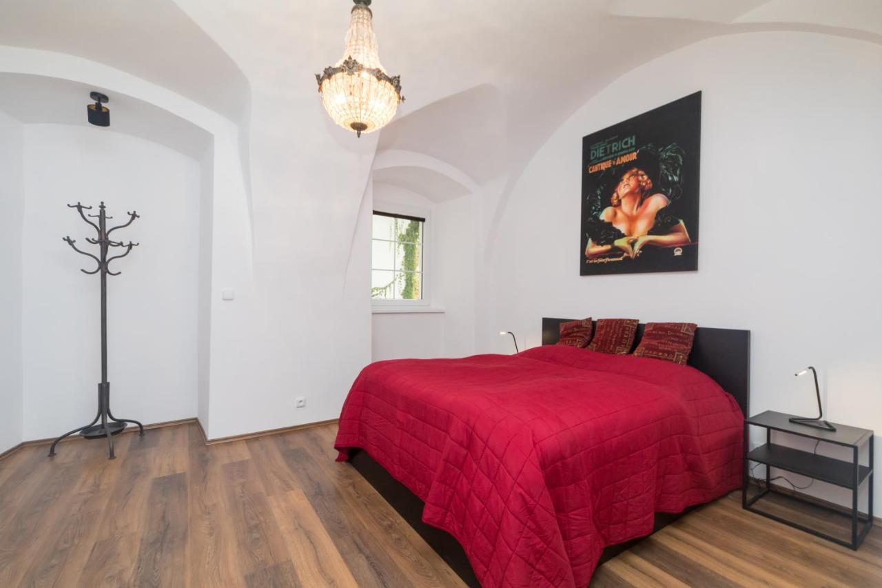Budyne Apartment Ii. Budyne nad Ohri Екстер'єр фото